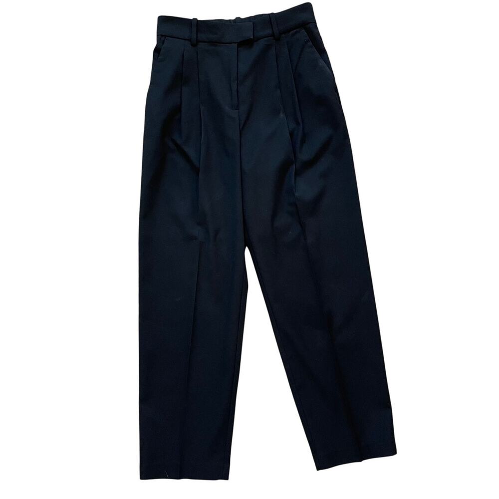 H&M Black Straight Leg Pleated Dress Pants, High Waist, Career, Minimalist, 6